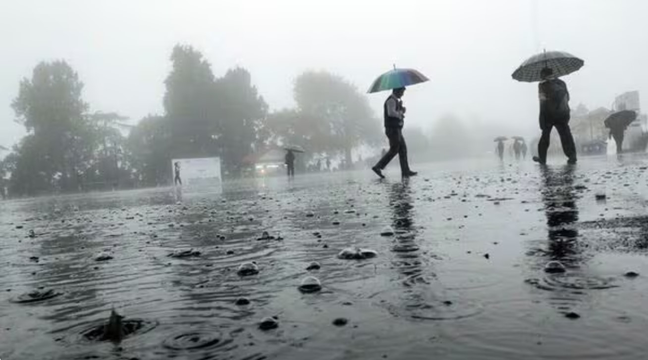 There will be storm and rain every day in Delhi-Noida this week, mercury will fall but sticky heat will bother you.